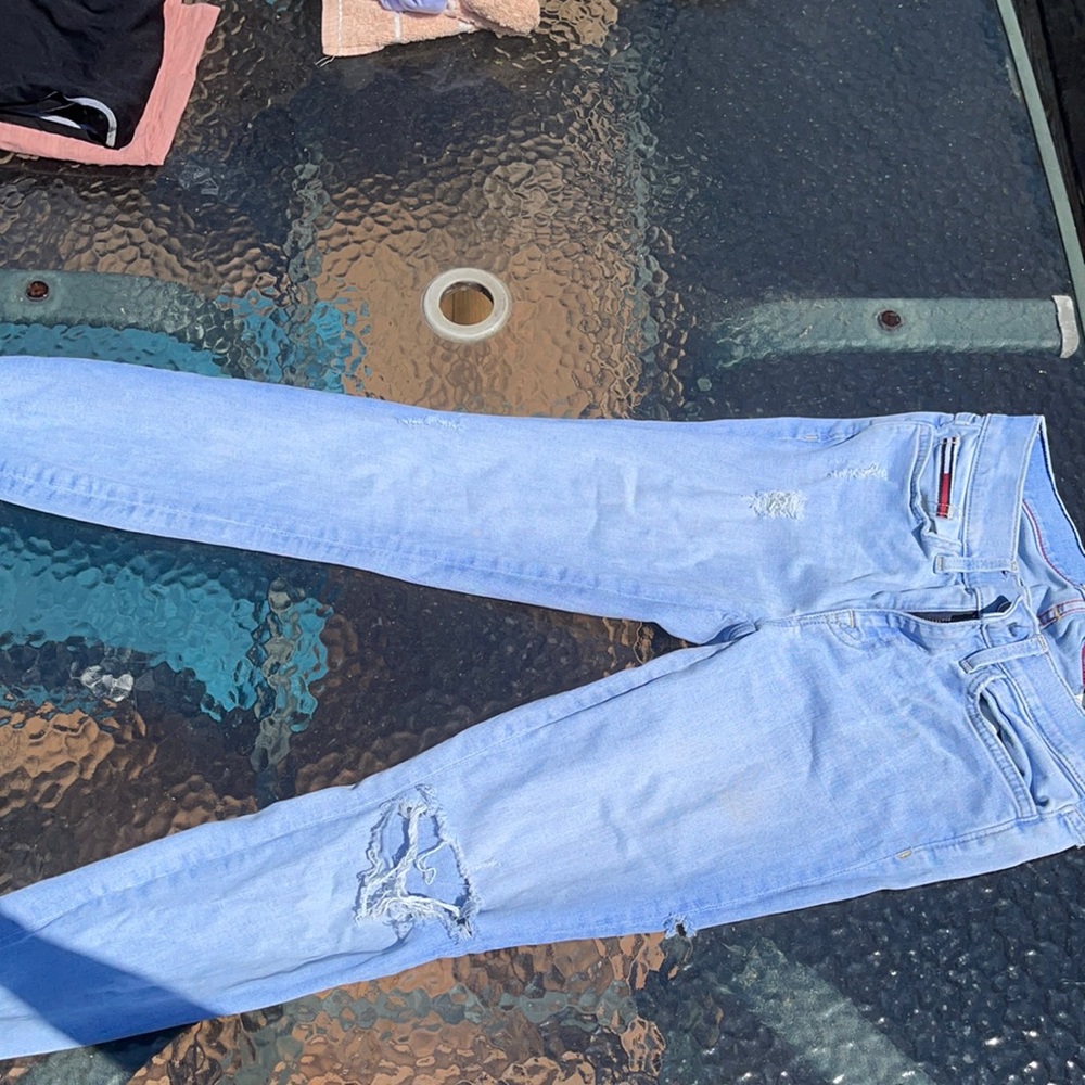 Tommy Hilfiger denim light blue capris